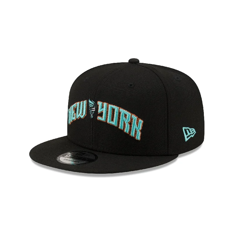 Men’s bright striped tie-Courtney Vandersloot X New York Liberty 9FIFTY Snapback Hat