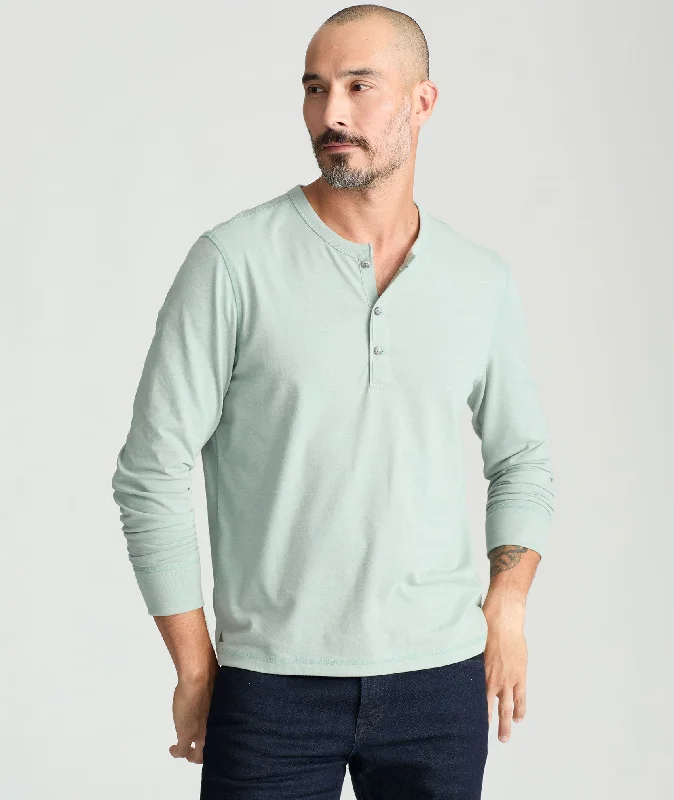 Men’s relaxed camo top-Ultrasoft Long-Sleeve Henley