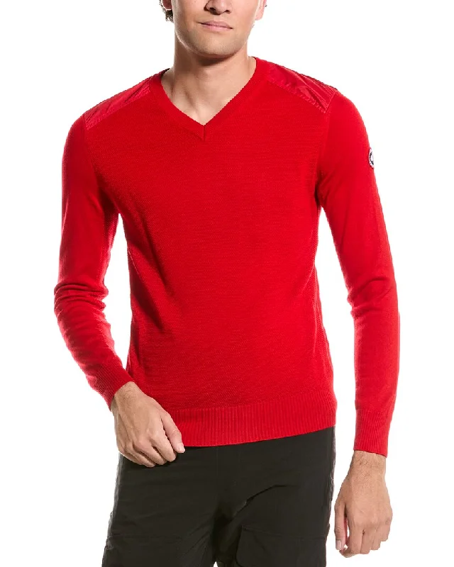 Men’s modern aran sweater-Canada Goose Mcleod Wool V-Neck Sweater