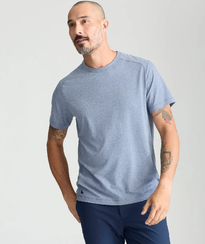 Men’s trendy solid top-Performance Tee