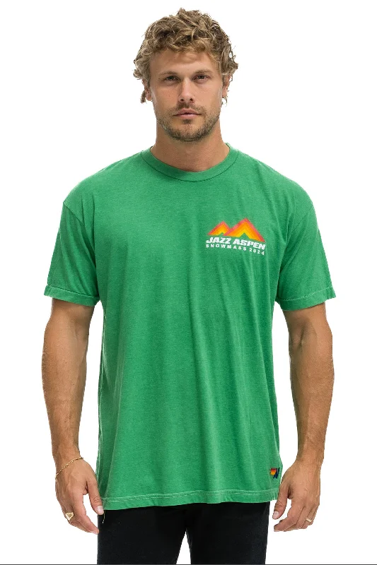 Men’s lightweight striped shirt-JAZZ ASPEN SNOWMASS 2024 CREW TEE SHIRT - KELLY GREEN