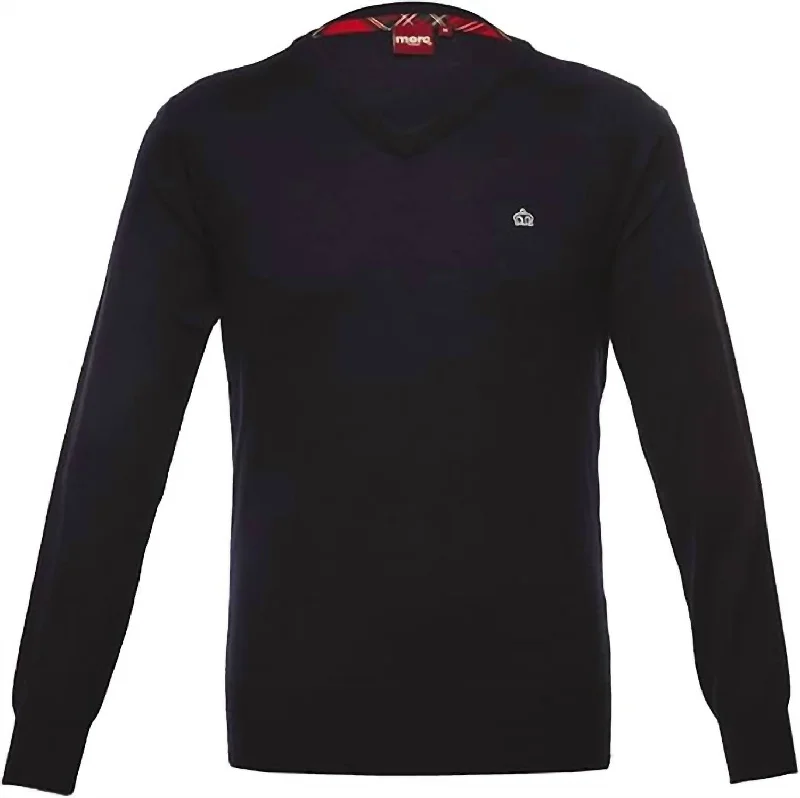 Men’s relaxed merino pullover-Men's Sweater In Black