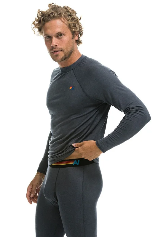 Men’s slim-fit solid top-MICRO MODAL BASE LAYER TOP - TITANIUM